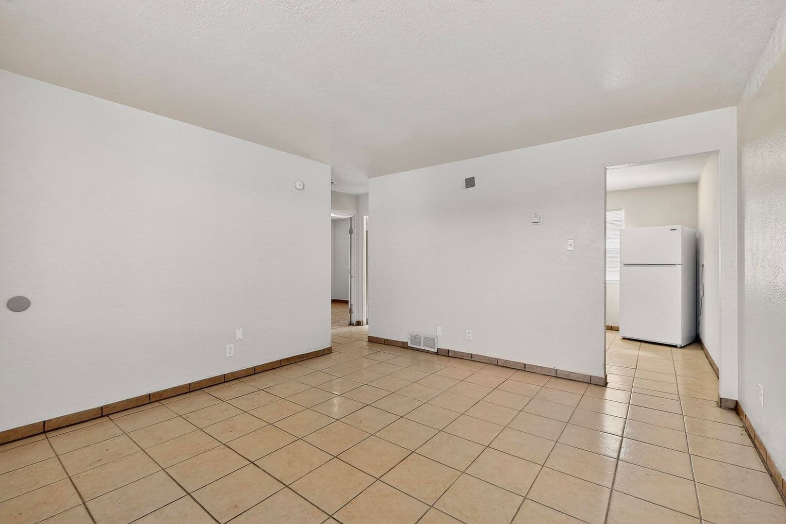 Albuquerque Apartment: Z540 Cardenas Dr SE