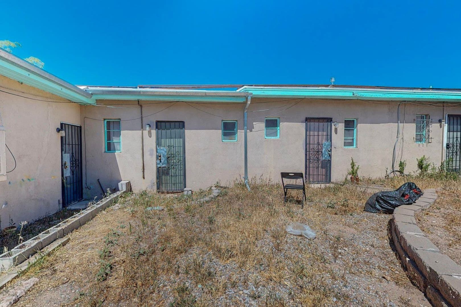 Albuquerque Apartment: Buena Vista/Gold
