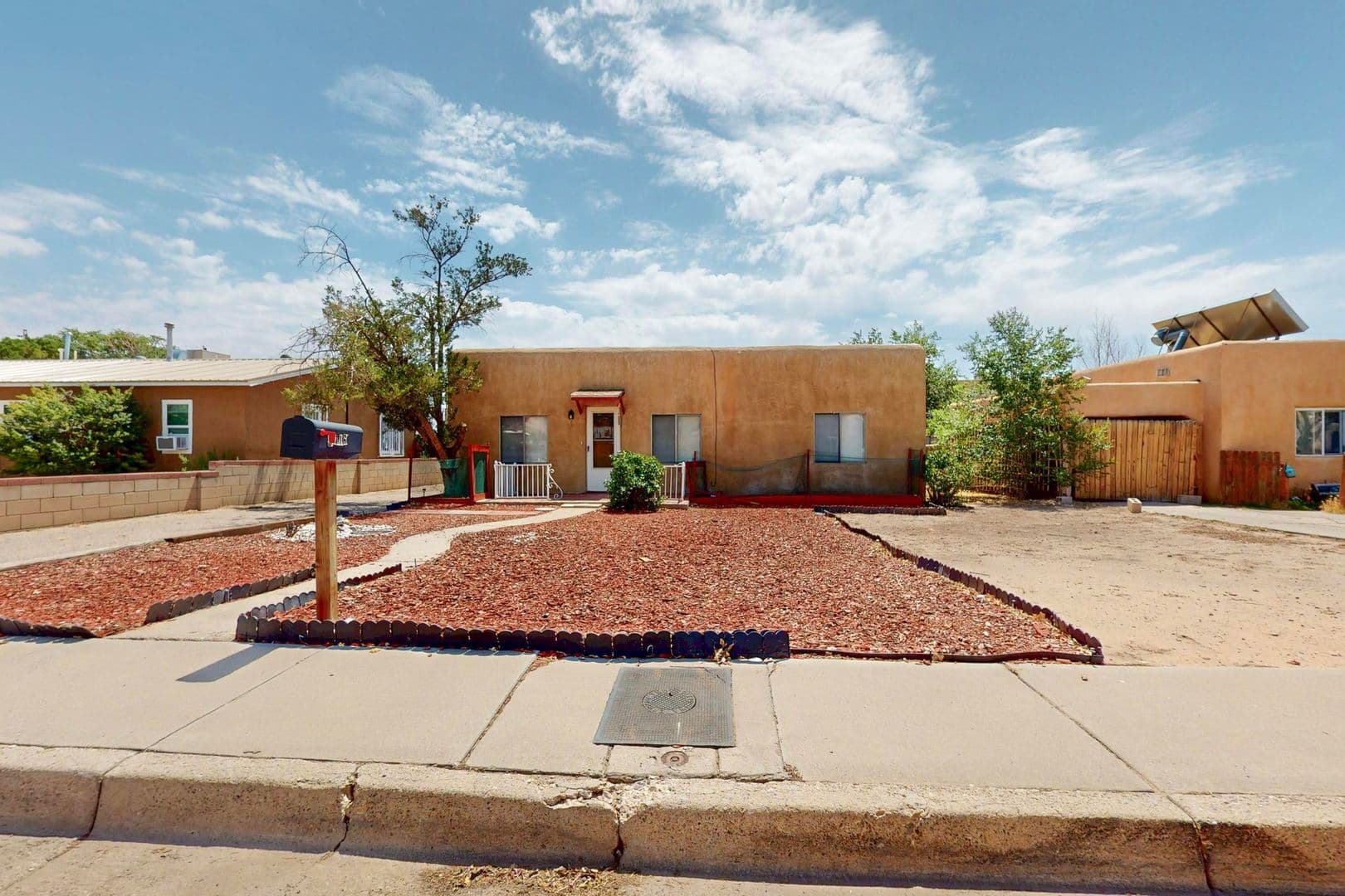 Albuquerque House: 5016 5th Street NW