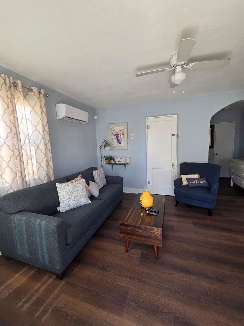 Albuquerque Apartment: 1521 Gold Ave SE