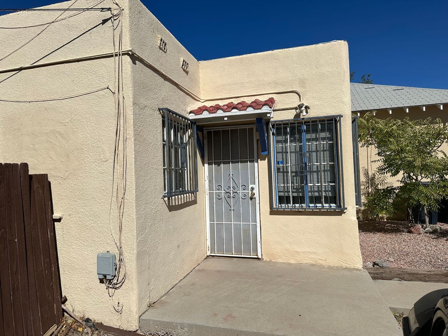 Albuquerque Apartment: Stanford/Silver