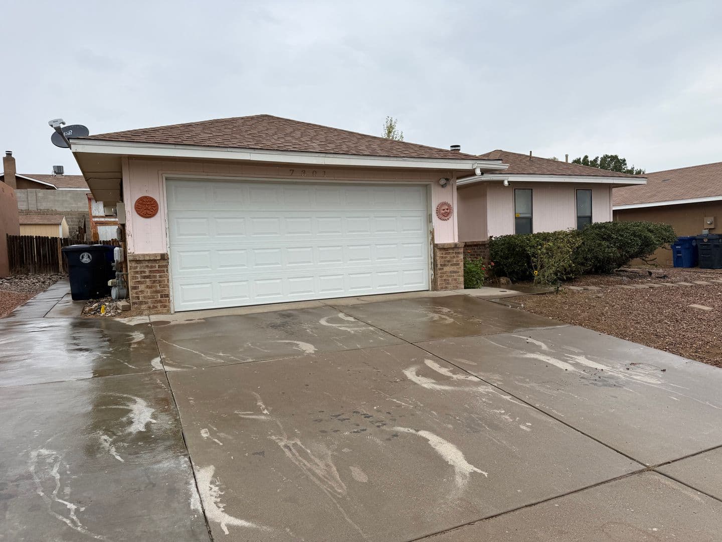 Albuquerque House: 7301 Minehead St. NW