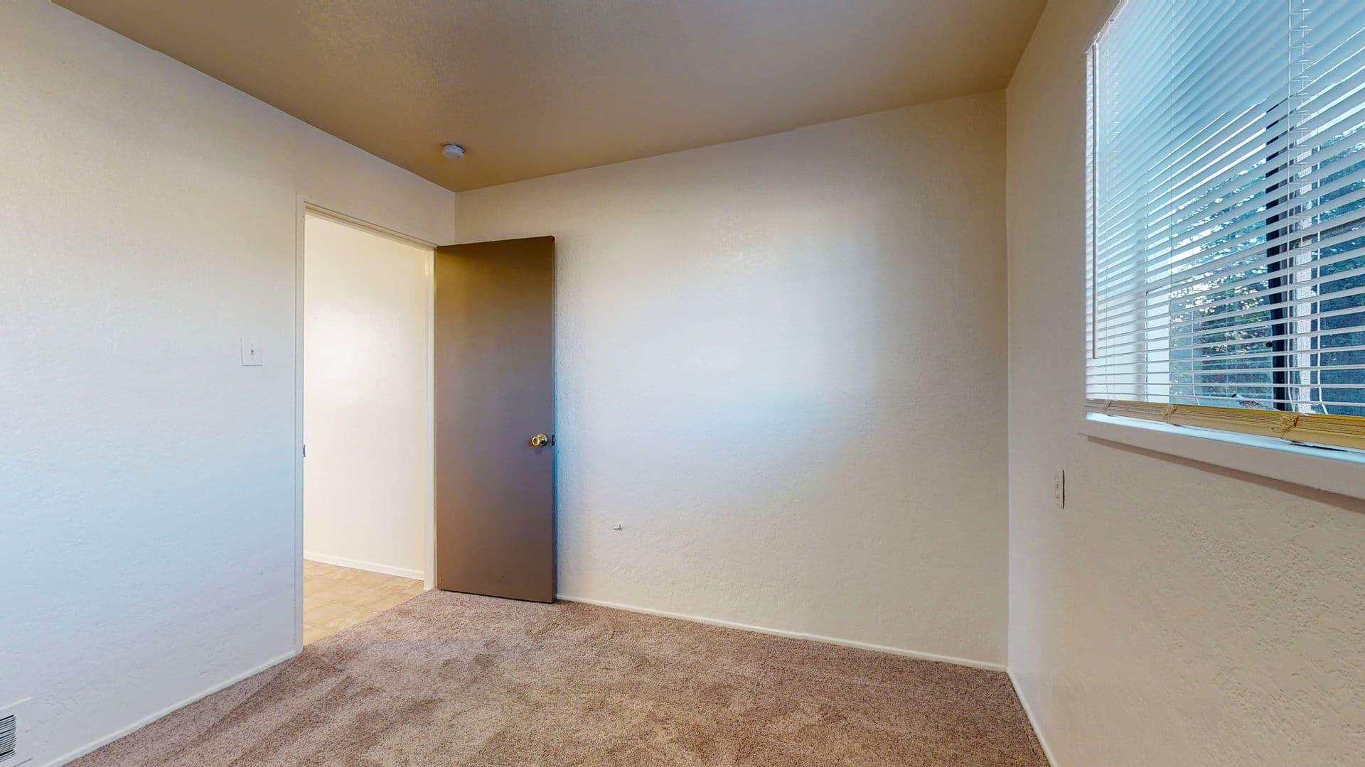 ALBUQUERQUE House: 6112 Zimmerman Avenue NE
