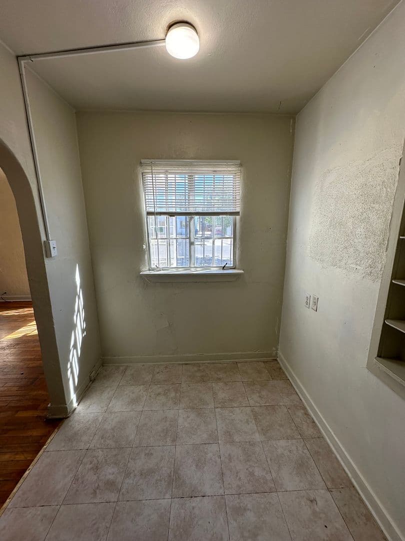 Albuquerque Apartment: Stanford/Silver