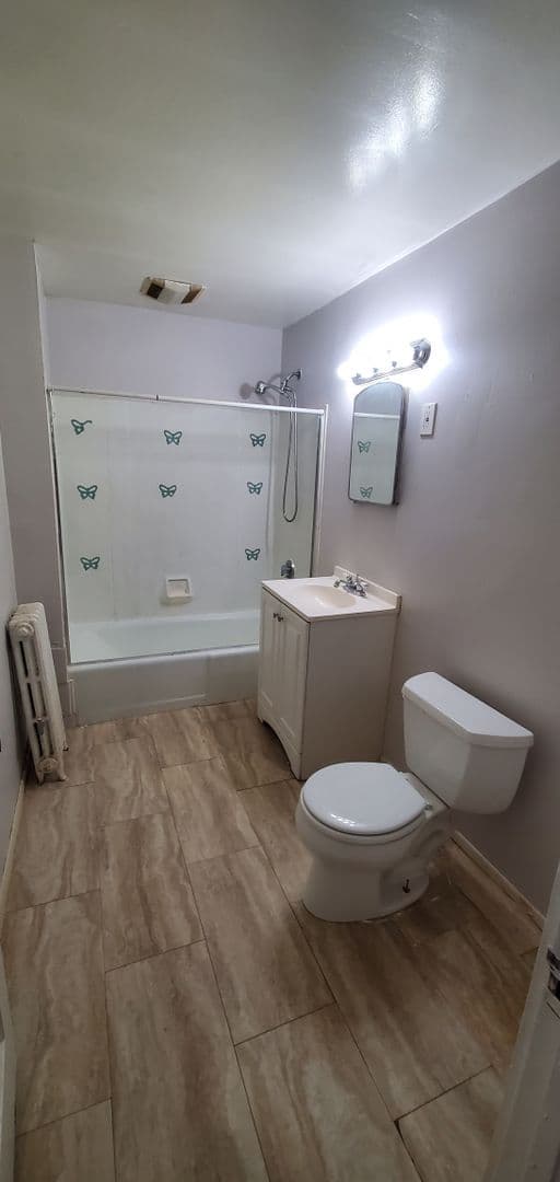 West Hartford Apartment: 22 Park Road