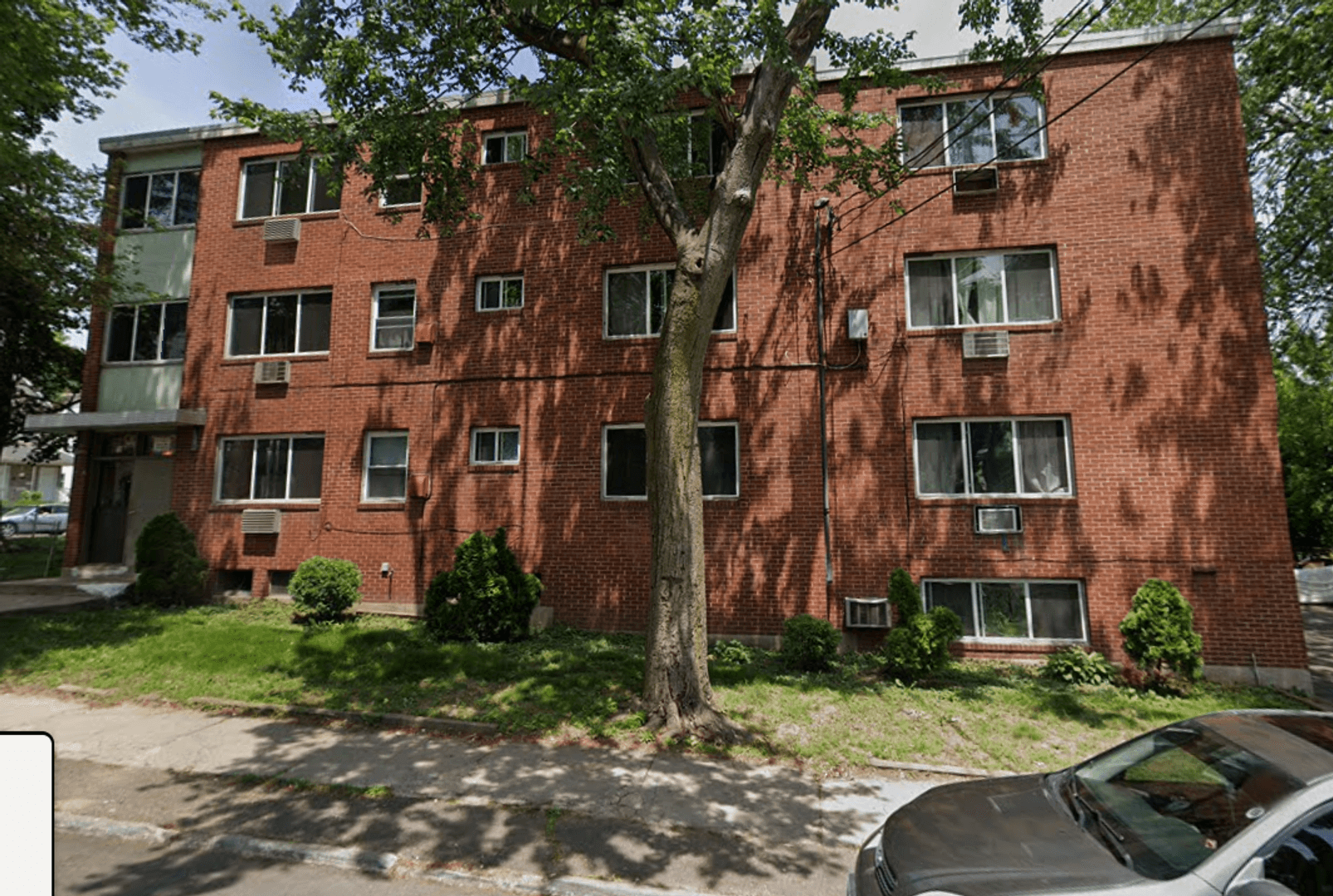 Hartford Apartment: 90 Catherine Street