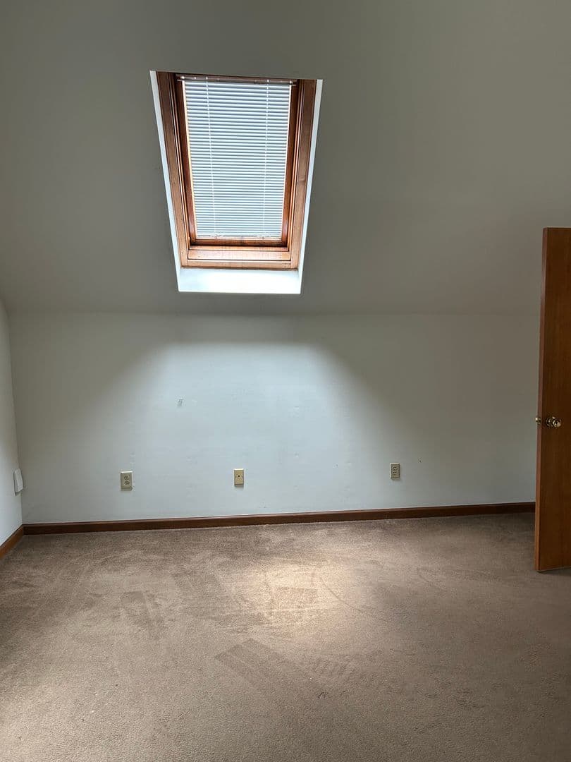 Middletown Apartment: 41 Bretton Road