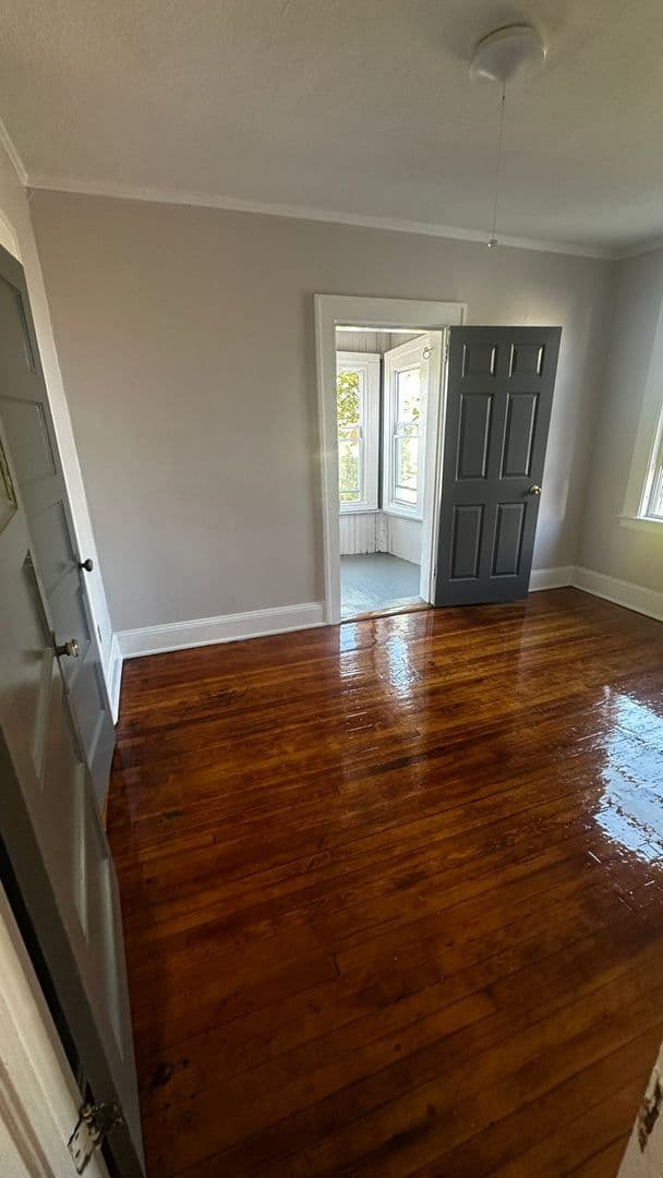 West Hartford Apartment: 22 Park Road