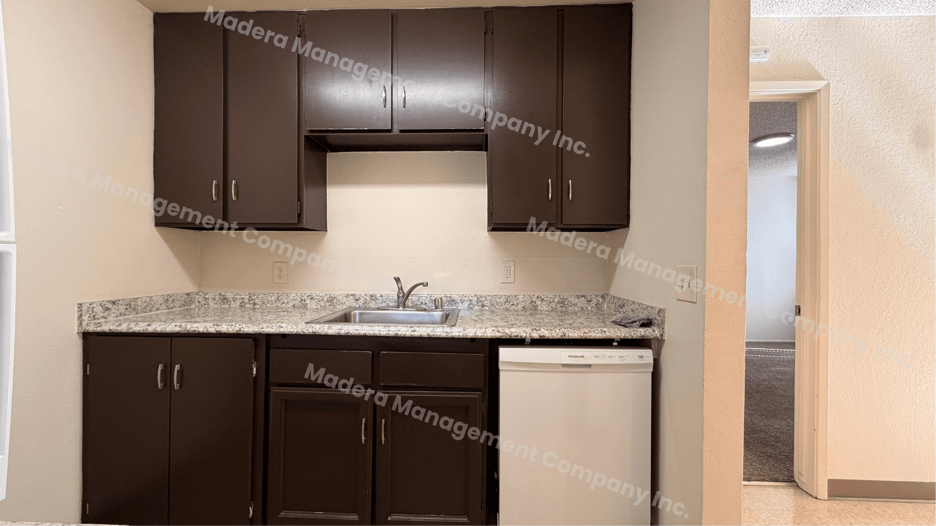 Madera Apartment: 300 S. B Street