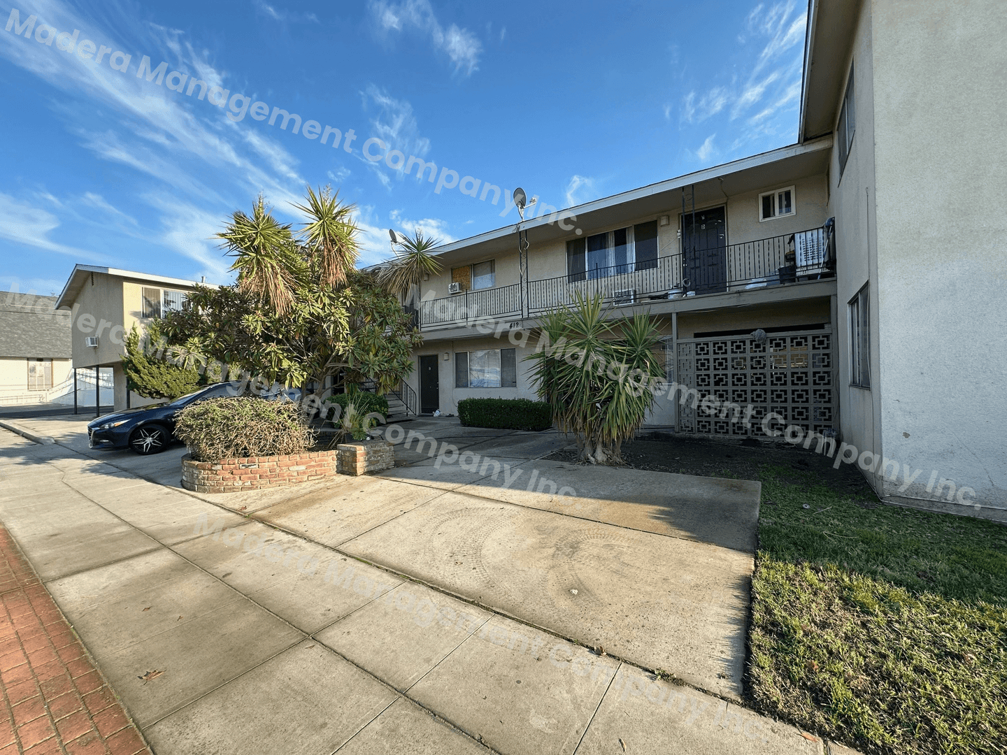 Madera Apartment: 412 E. 4th Street