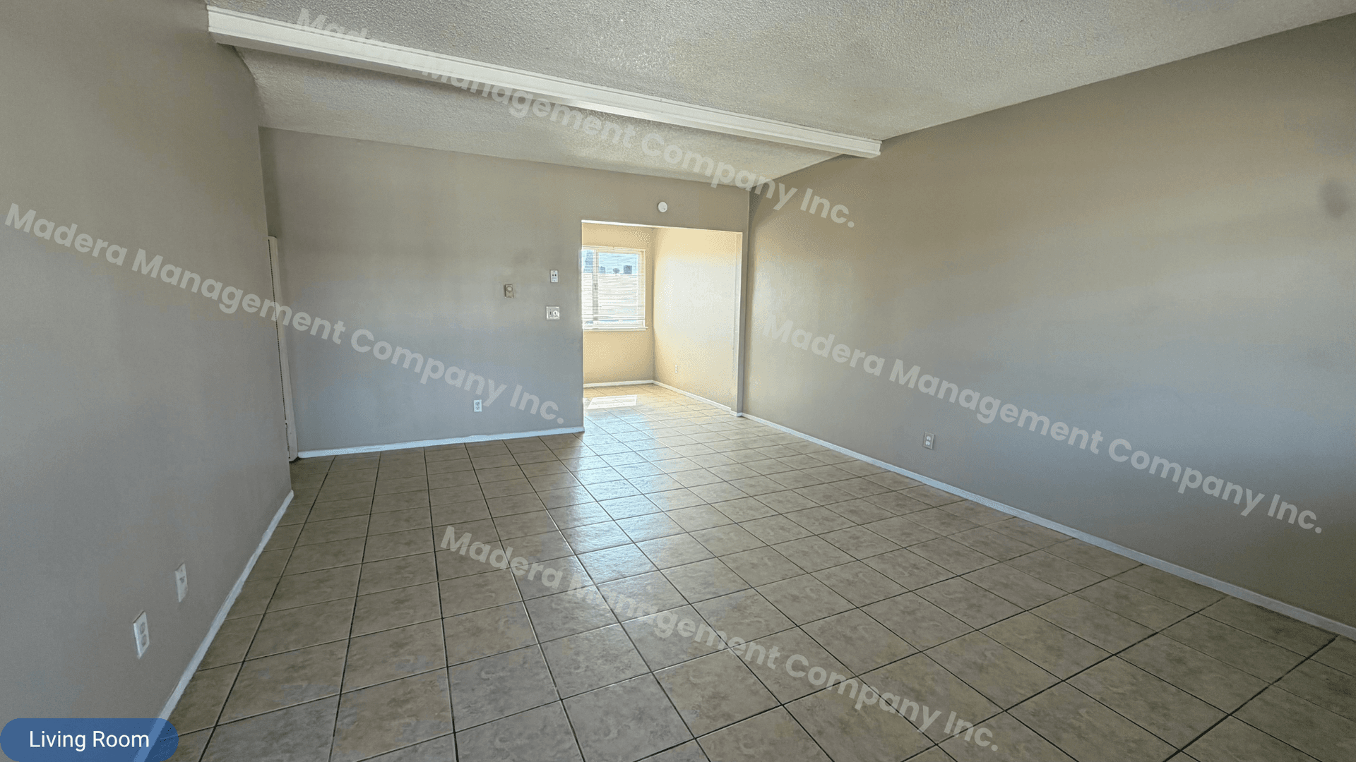 Madera Apartment: 301 North B Street