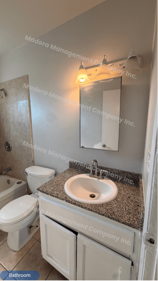 Madera Apartment: 301 North B Street