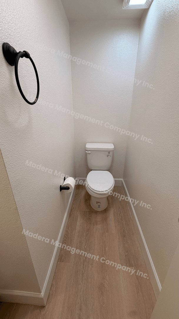 Fresno House: 7728 North 8th Street