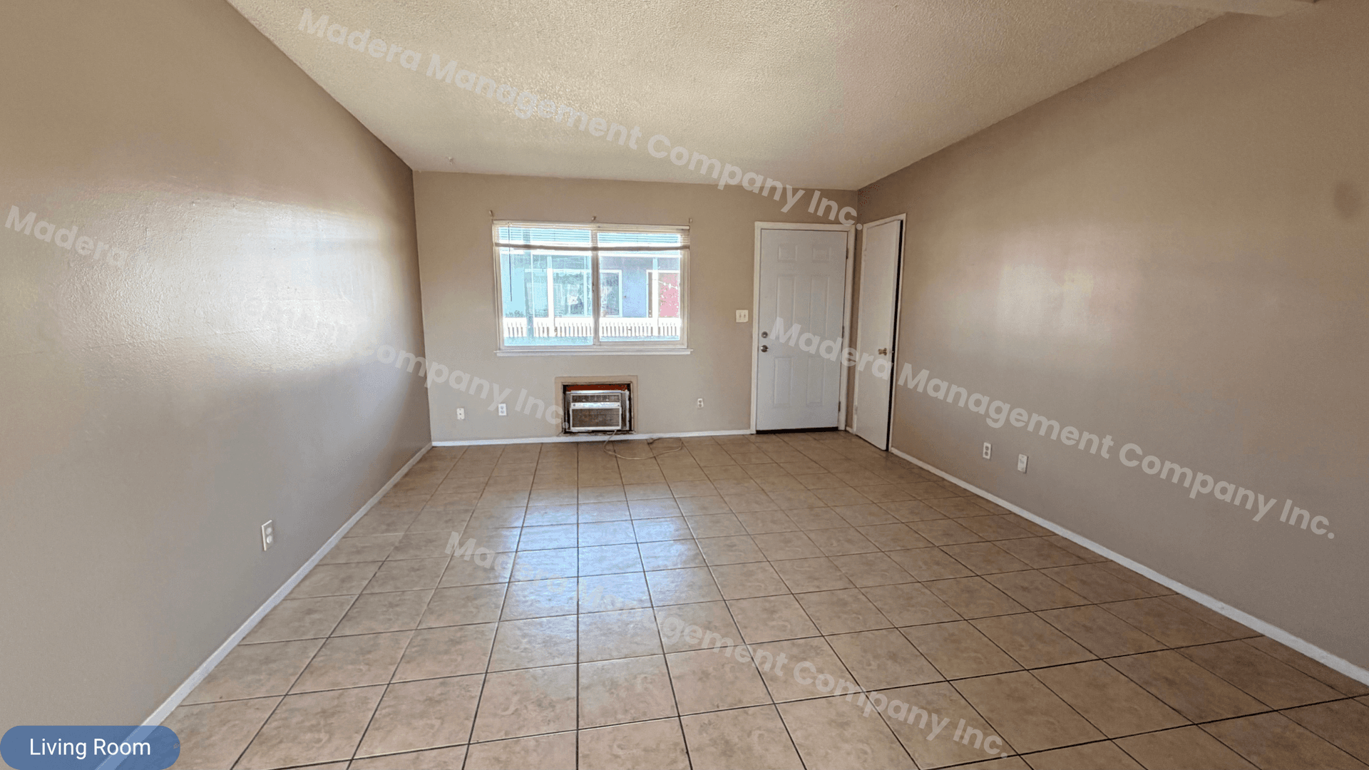 Madera Apartment: 301 North B Street
