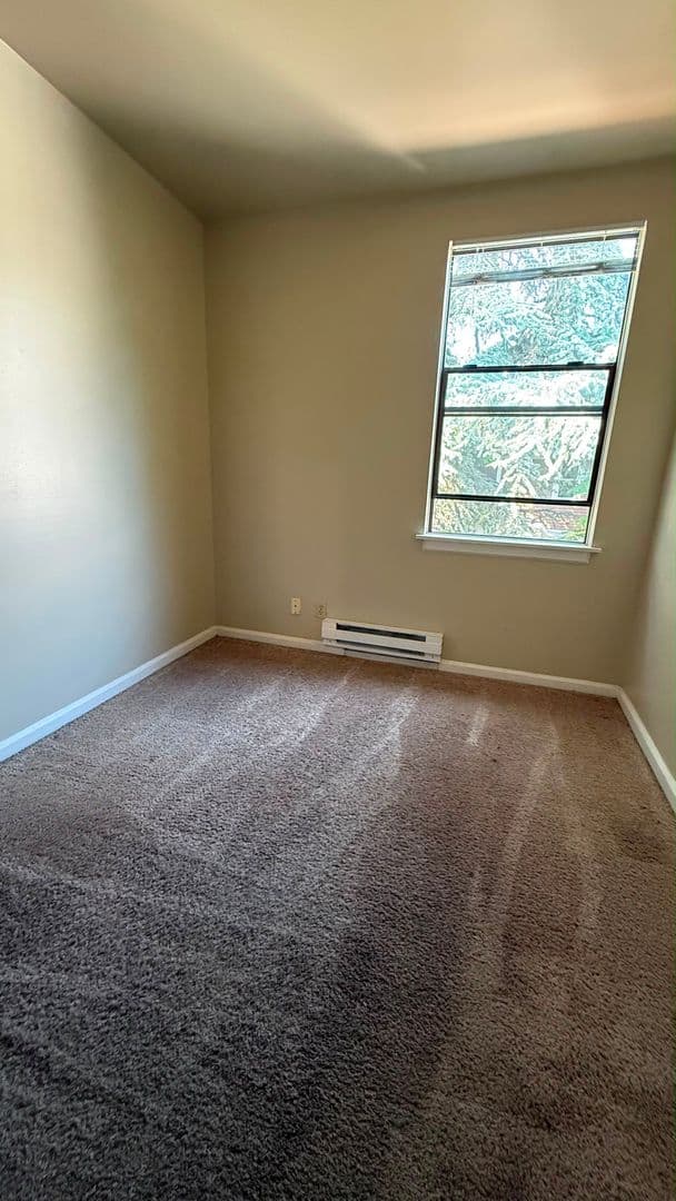 Seattle Apartment: 2312 E Denny Way