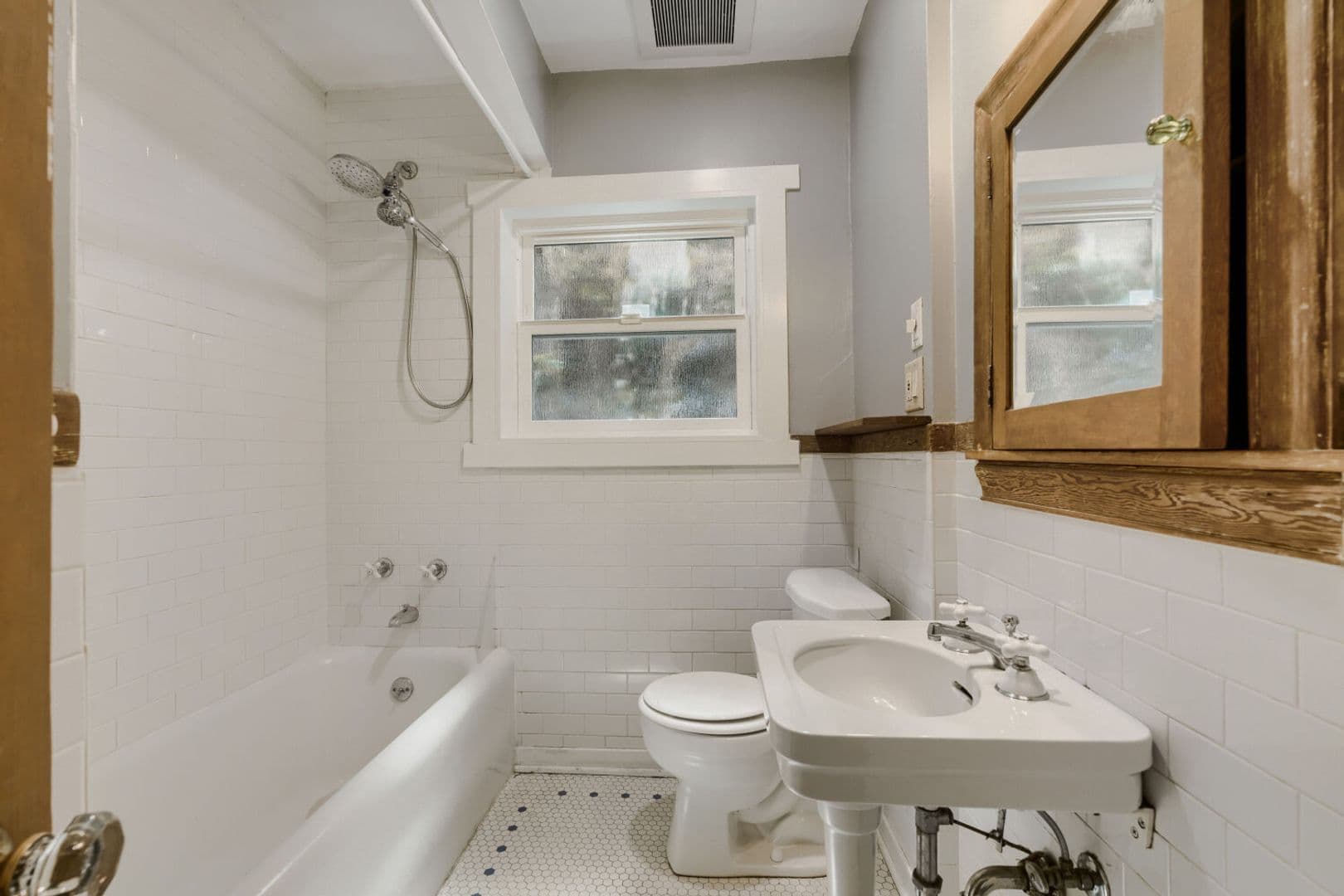 Seattle House: 153 18th Ave