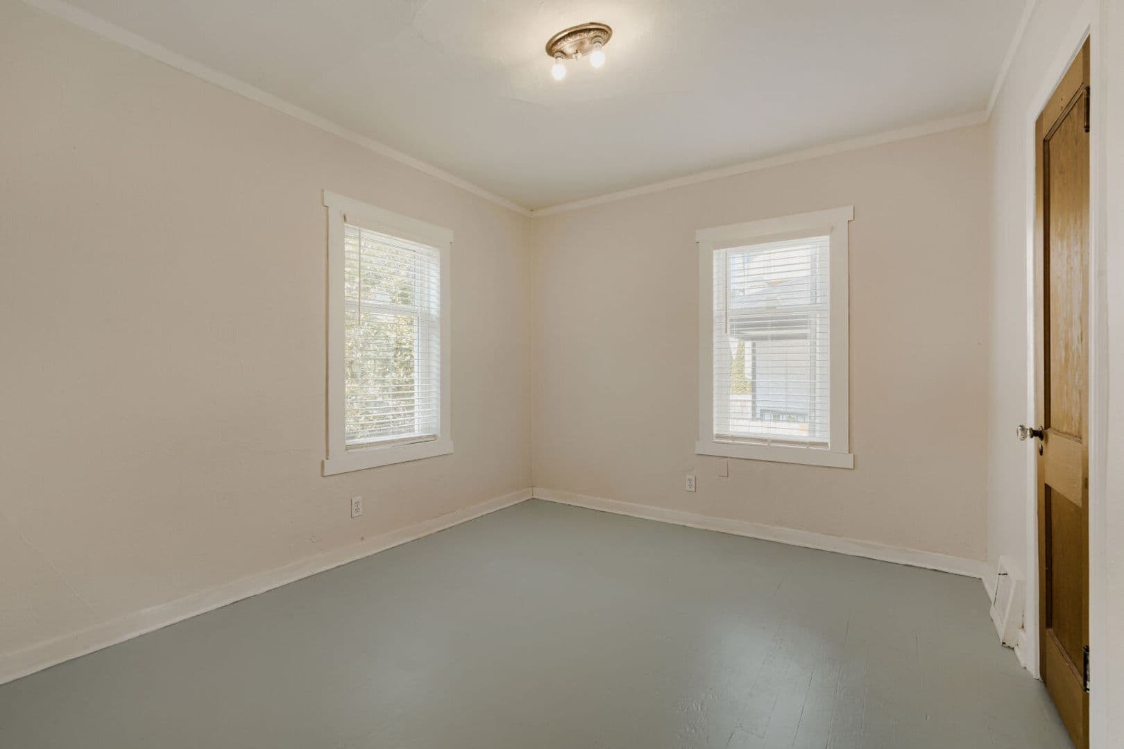 Seattle House: 153 18th Ave