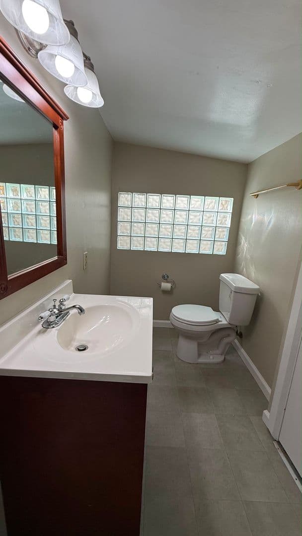 Seattle Apartment: 2312 E Denny Way
