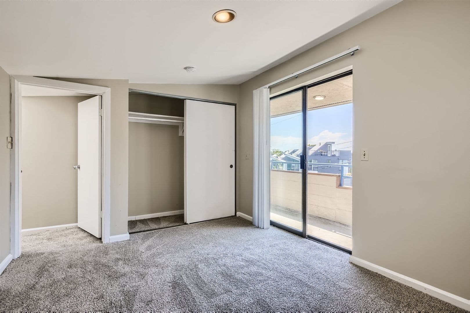 Seattle Apartment: 2312 E Denny Way