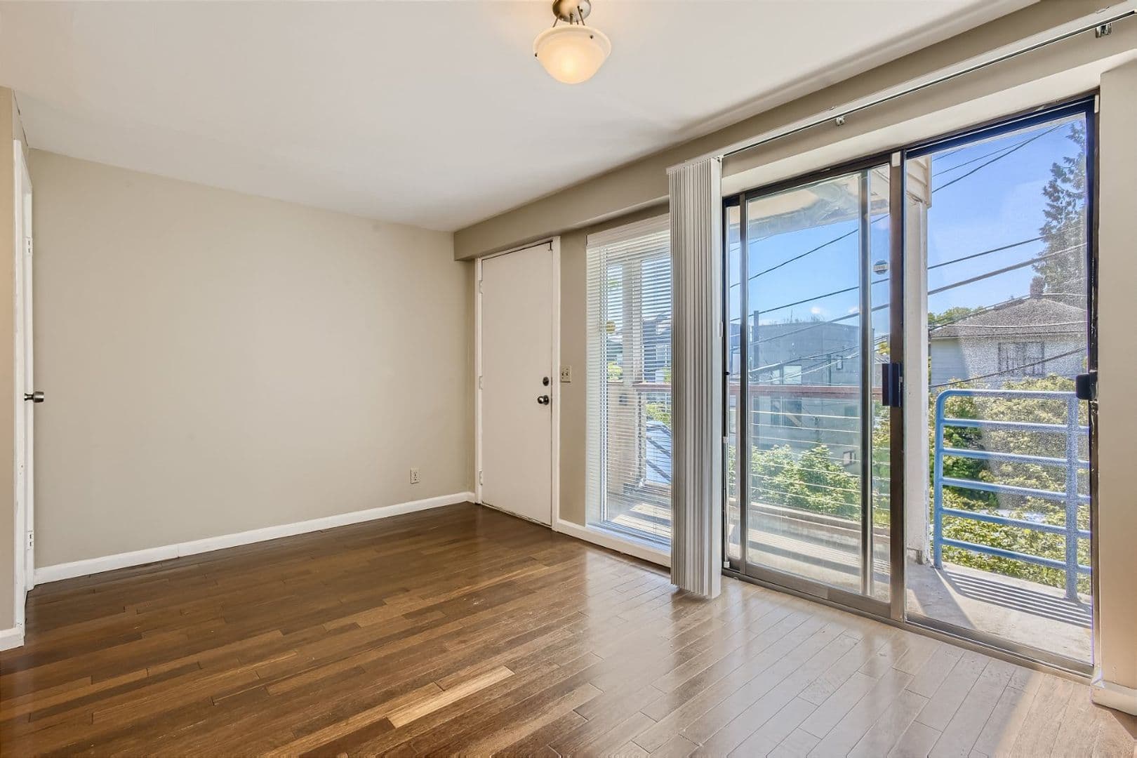 Seattle Apartment: 2312 E Denny Way