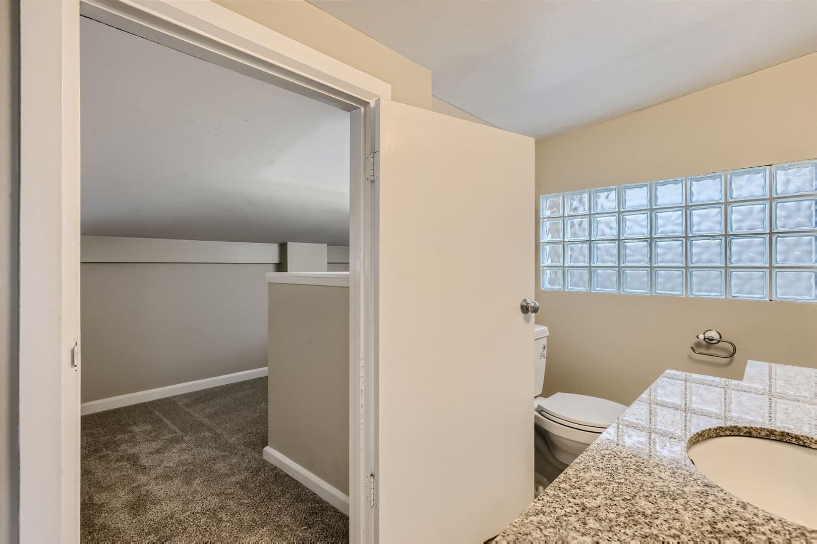 Seattle Apartment: 2312 E Denny Way