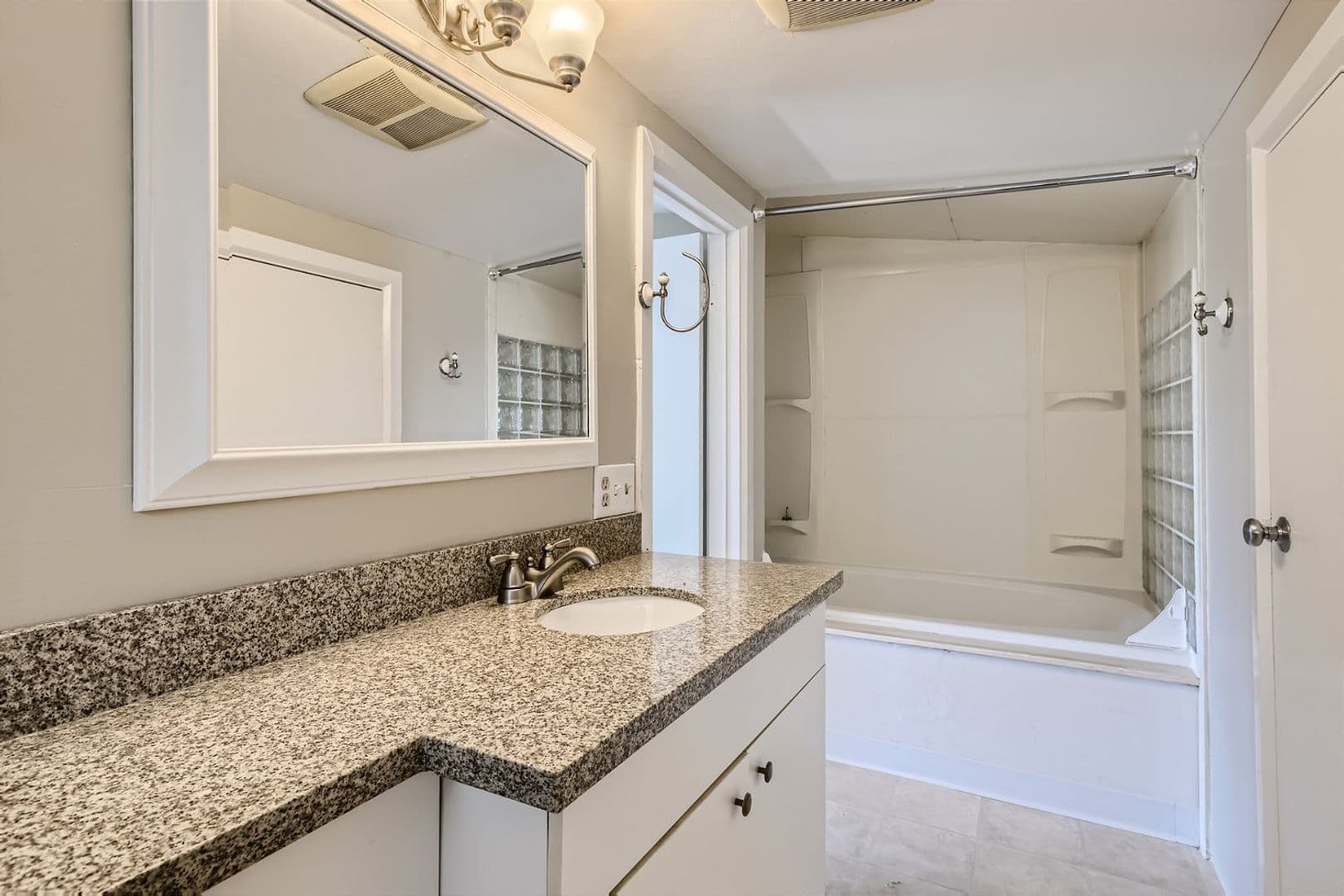Seattle Apartment: 2312 E Denny Way