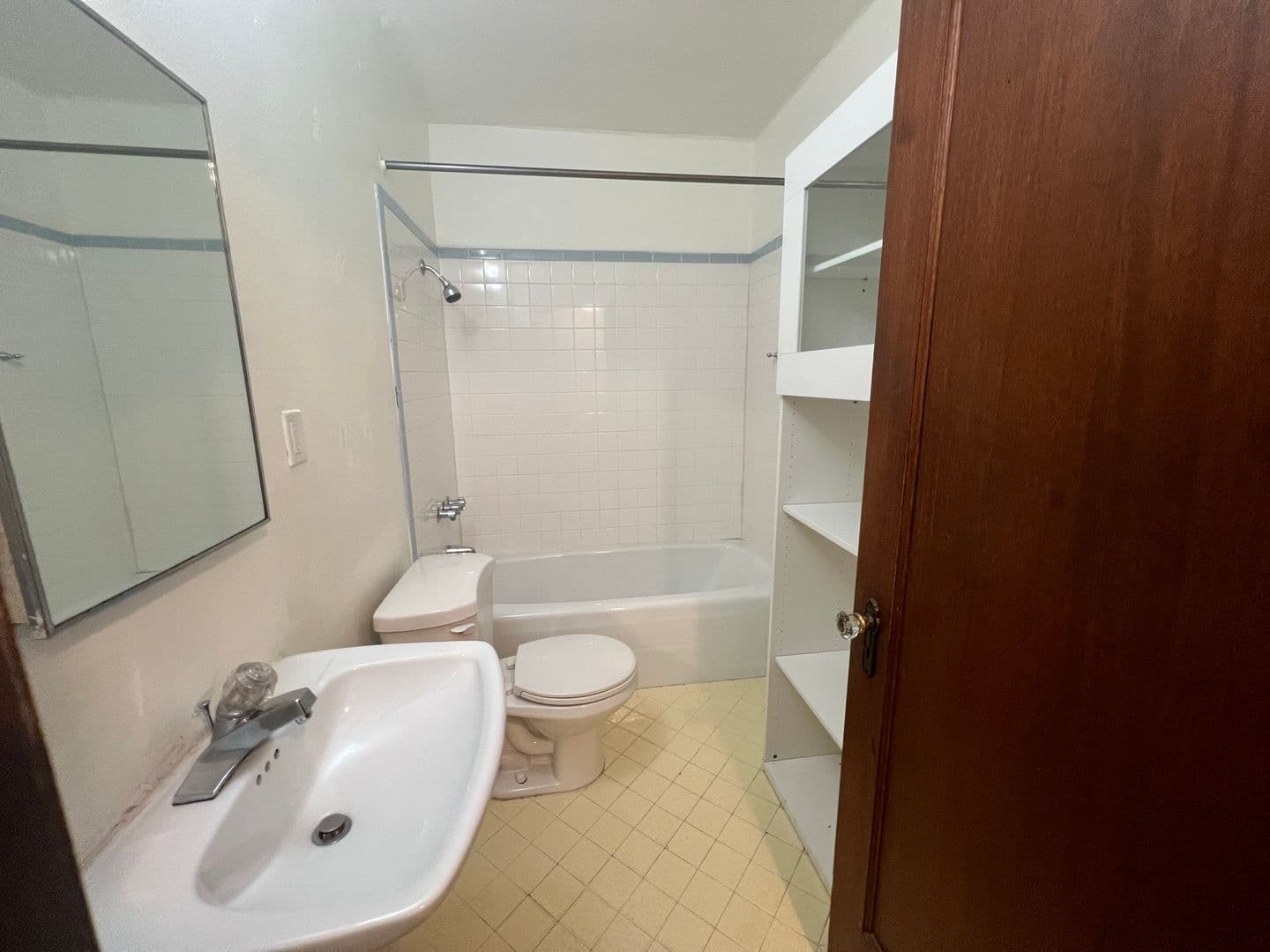 Seattle House: 411 Boylston Ave E