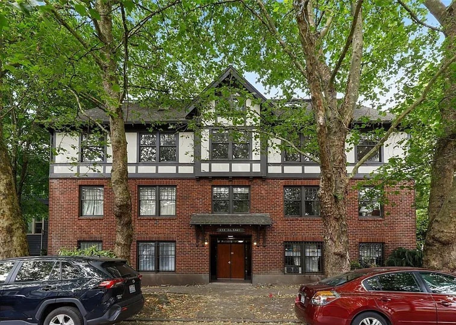 Seattle House: 535 20th Ave E