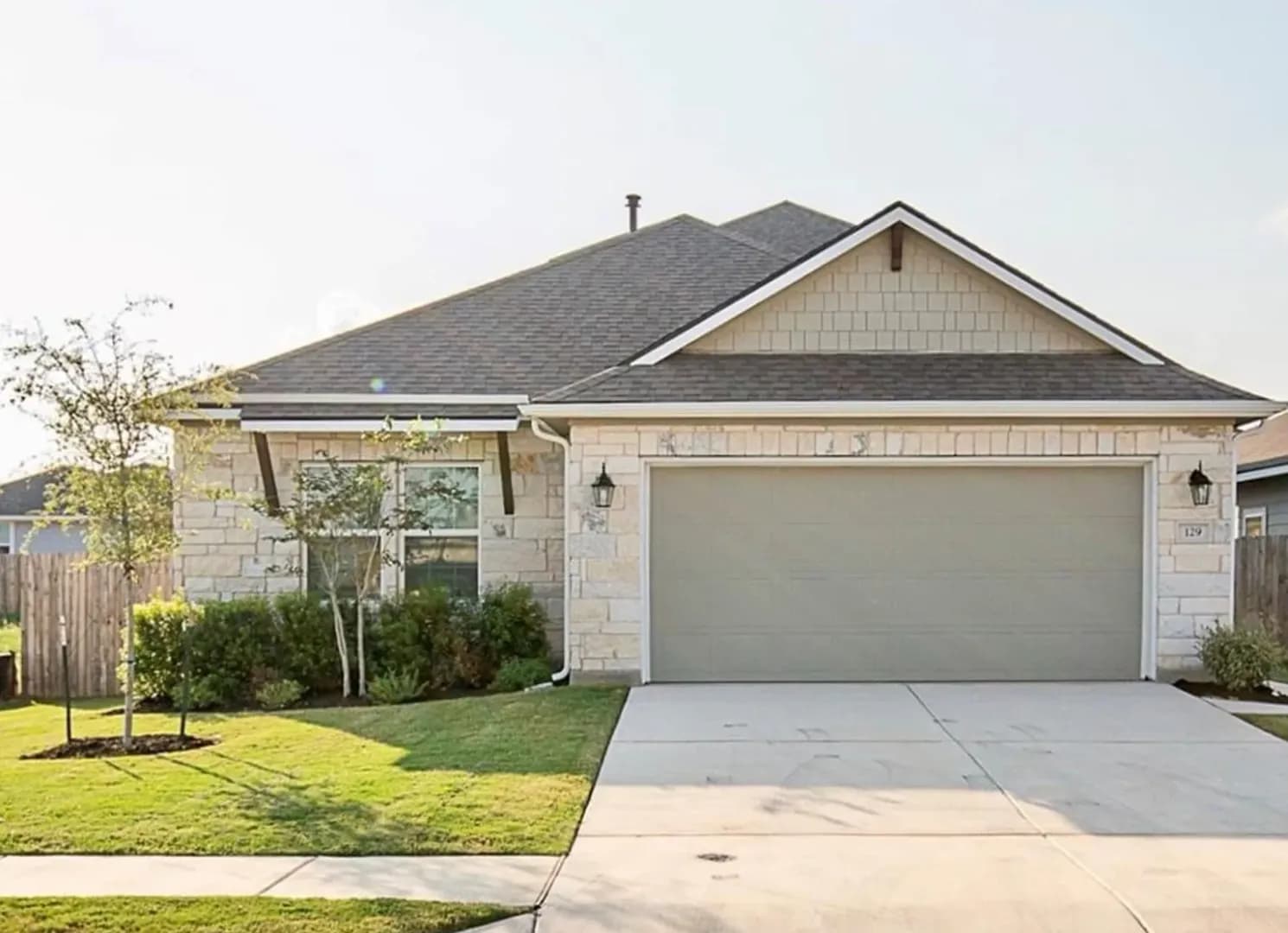 Georgetown House: 129 Winding Hollow Ln