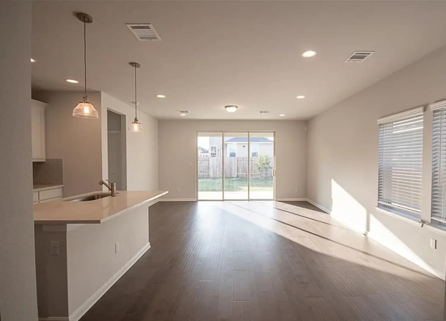 Georgetown House: 129 Winding Hollow Ln