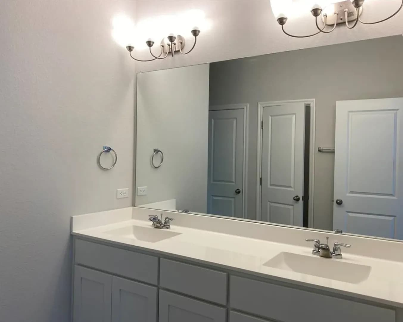 Georgetown House: 129 Winding Hollow Ln