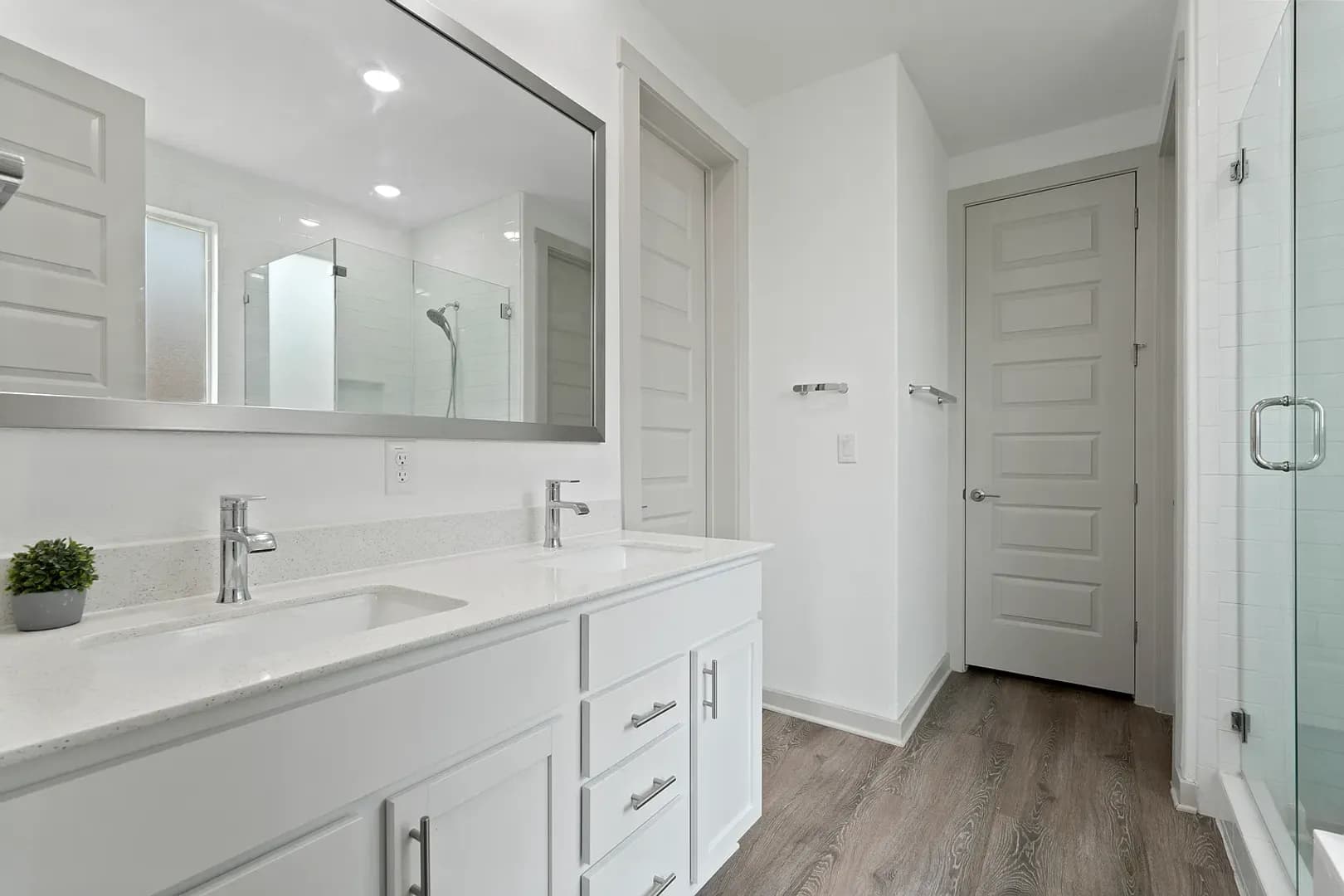 Georgetown House: 1853 Flying Horseshoe Bnd,