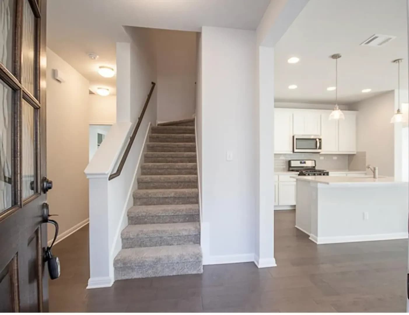 Georgetown House: 129 Winding Hollow Ln