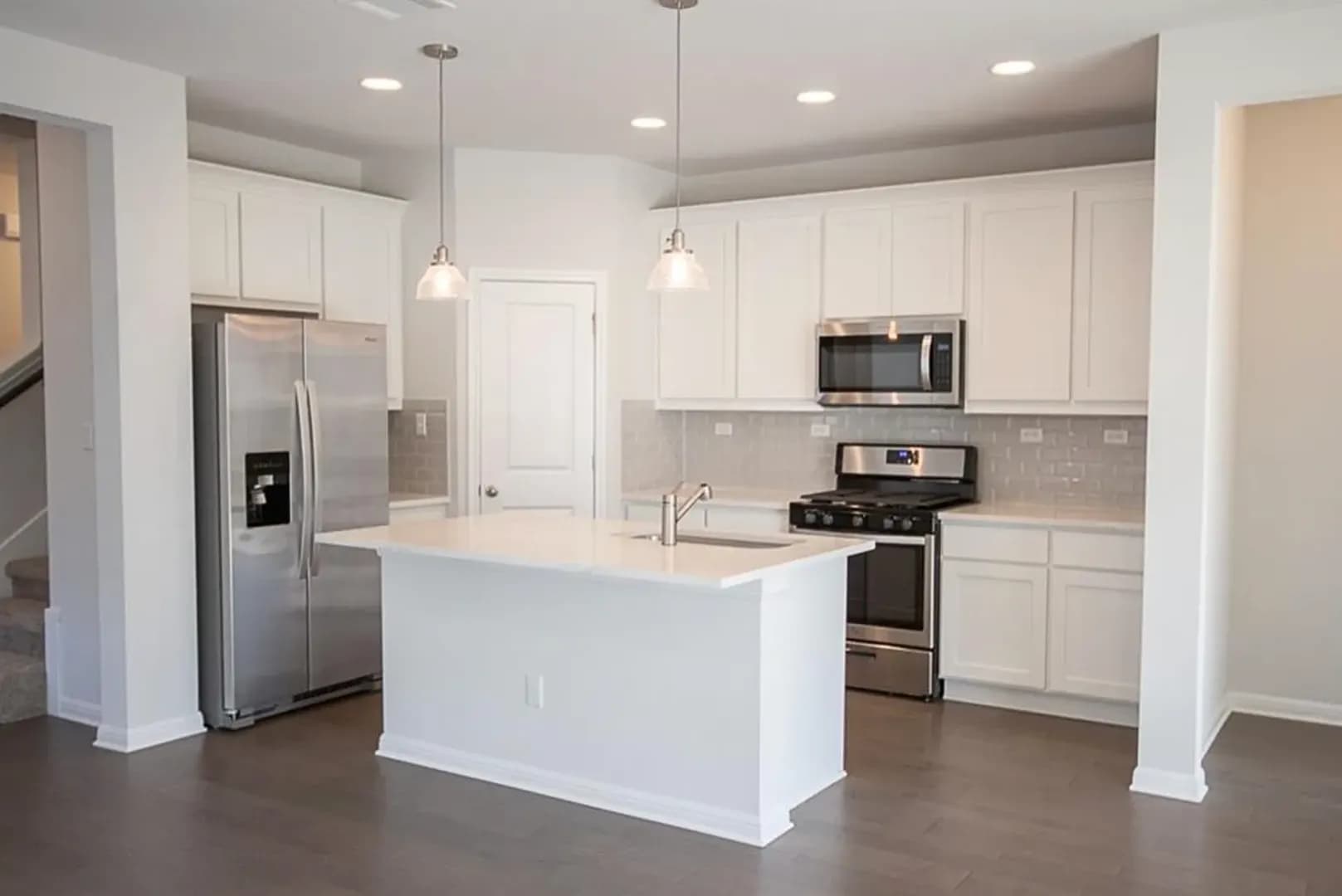 Georgetown House: 129 Winding Hollow Ln