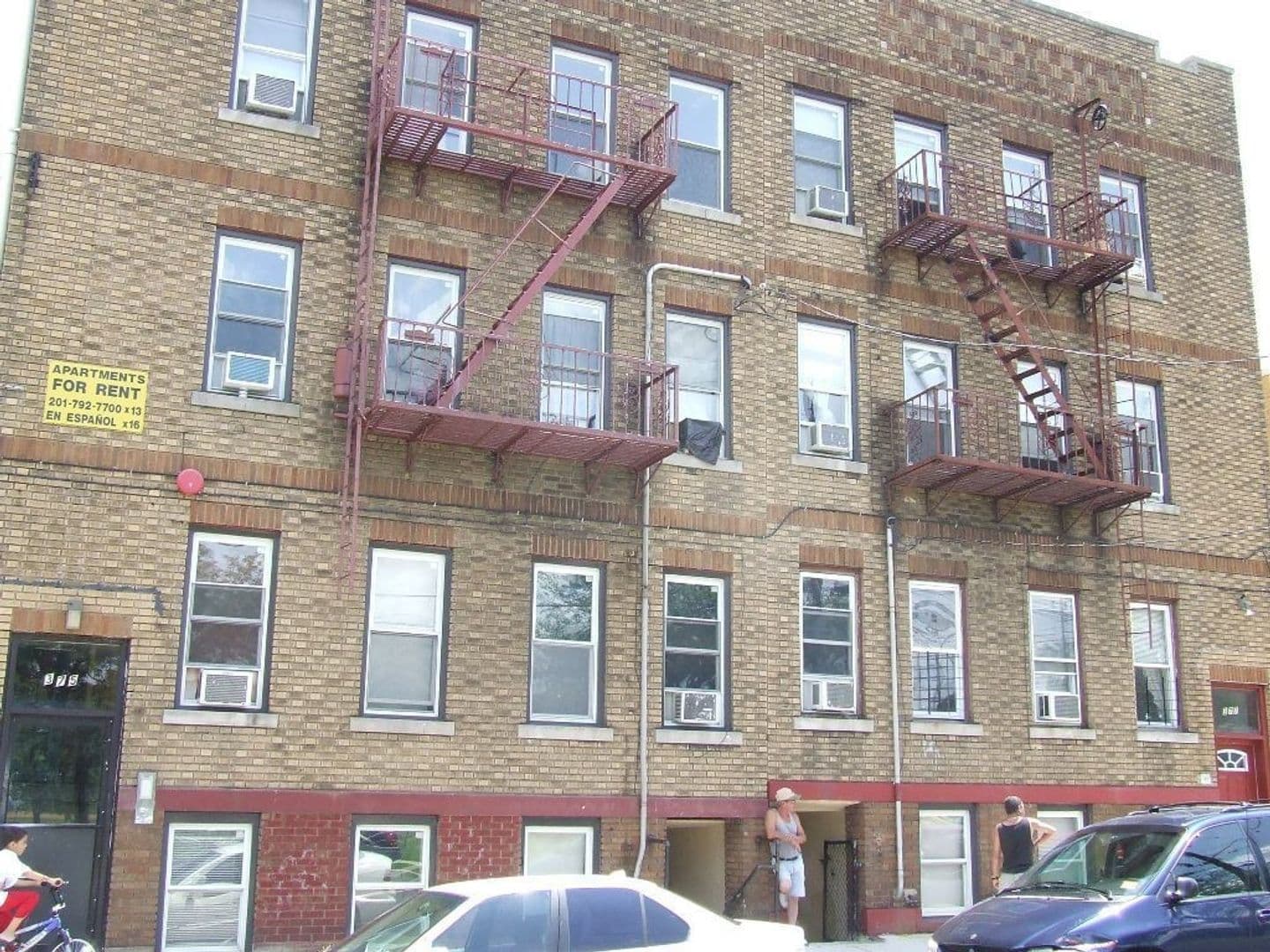 Passaic Apartment: 375 Madison Street