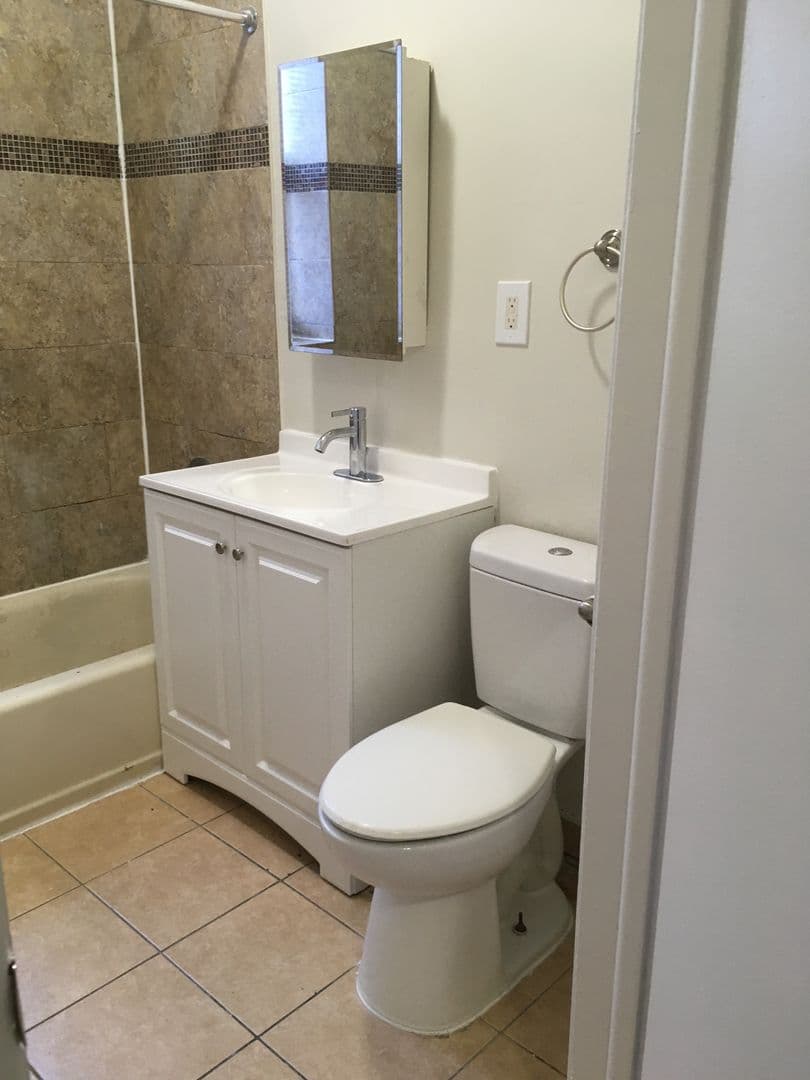 Paterson Apartment: 288 Rosa Parks Blvd