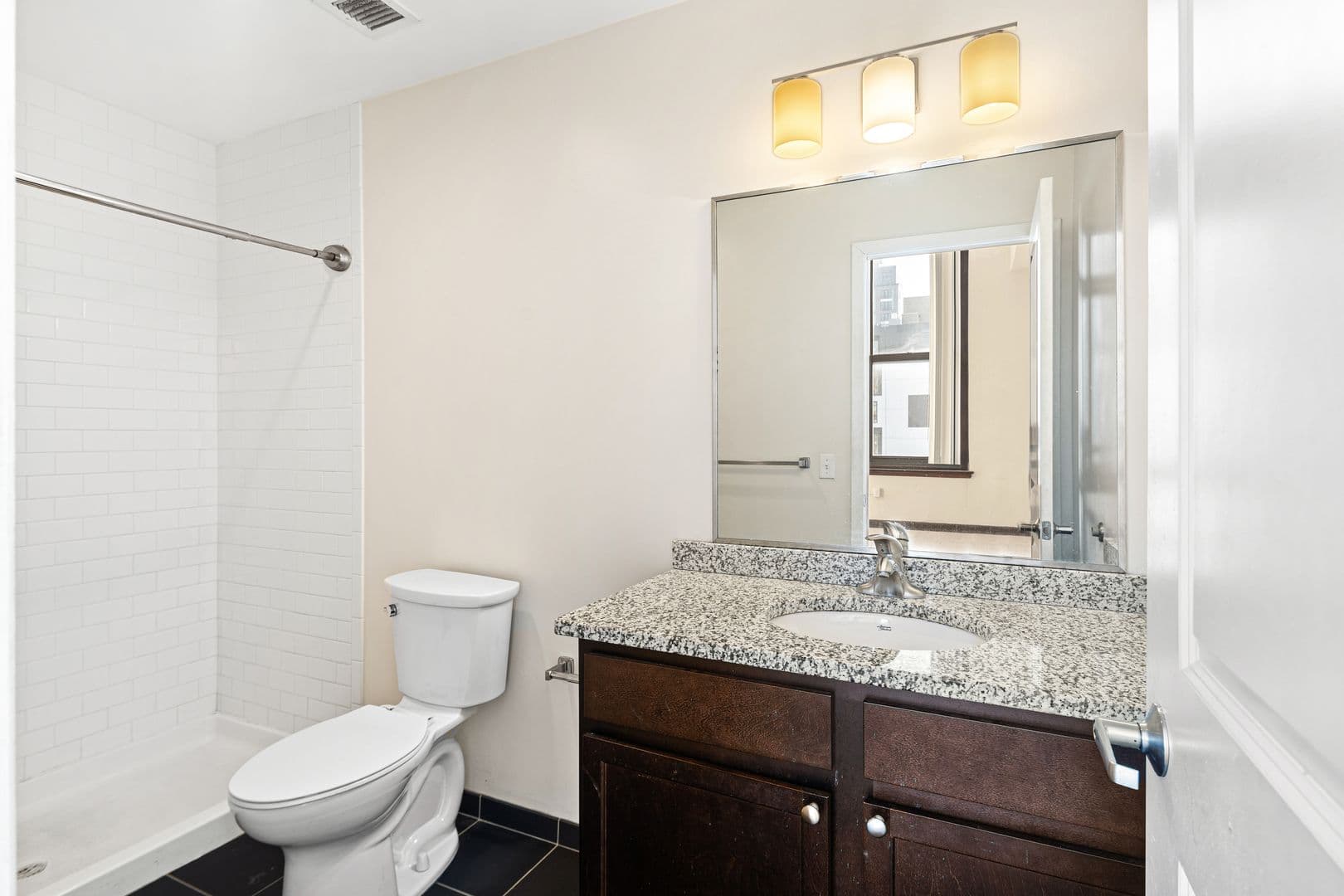 Philadelphia Apartment: 523 N Broad Street