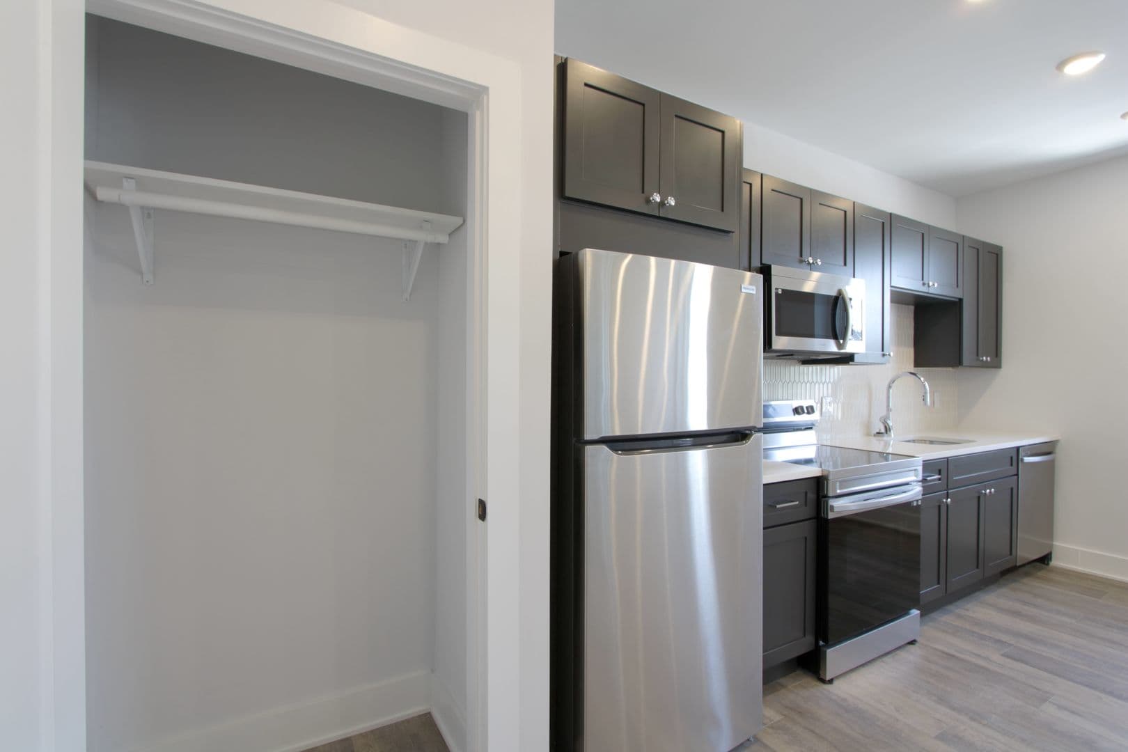 Philadelphia Apartment: 4914 Penn St.