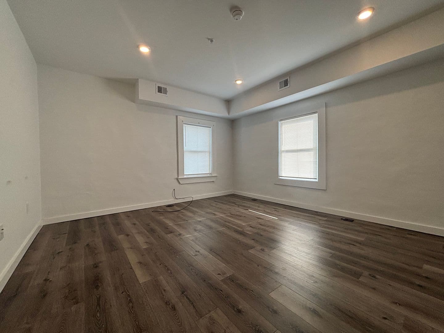 Philadelphia Apartment: 240-242 E Girard Ave