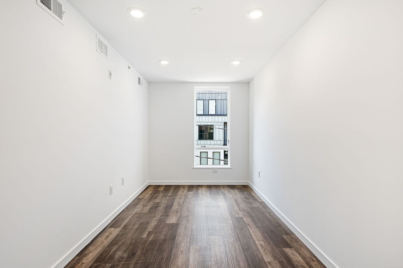Philadelphia Apartment: 2001-05 Frankford