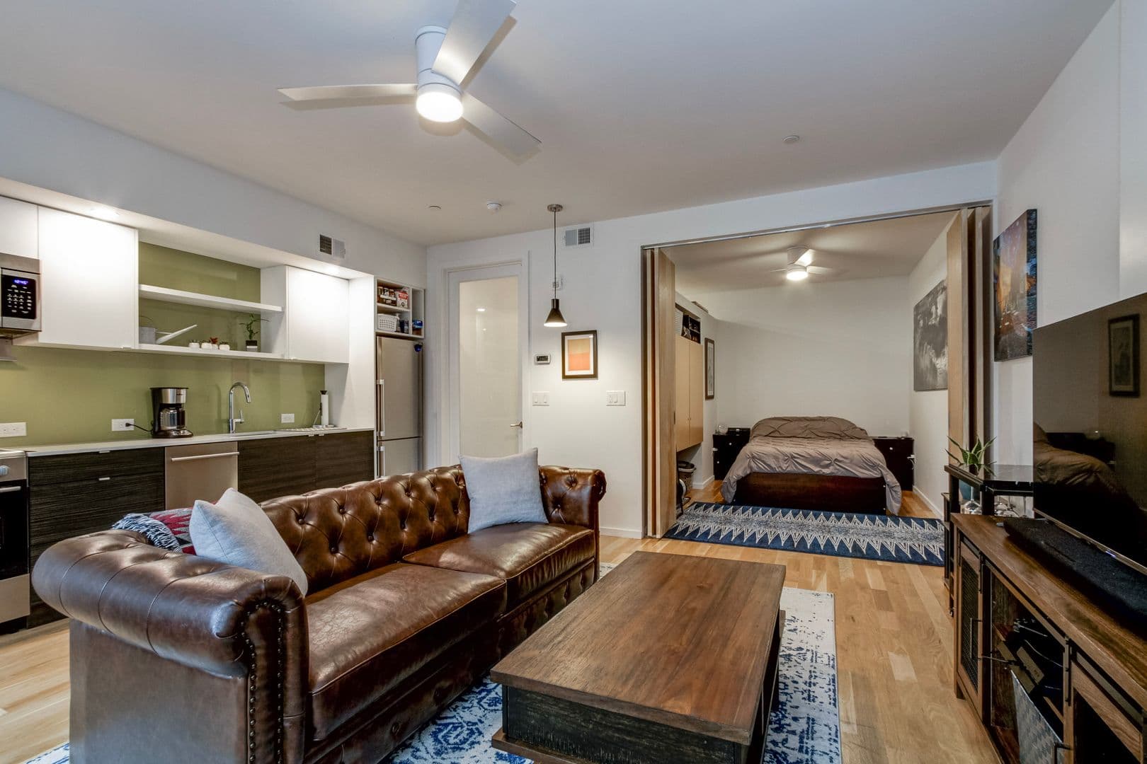 Philadelphia Apartment: 1942-48 N Front St