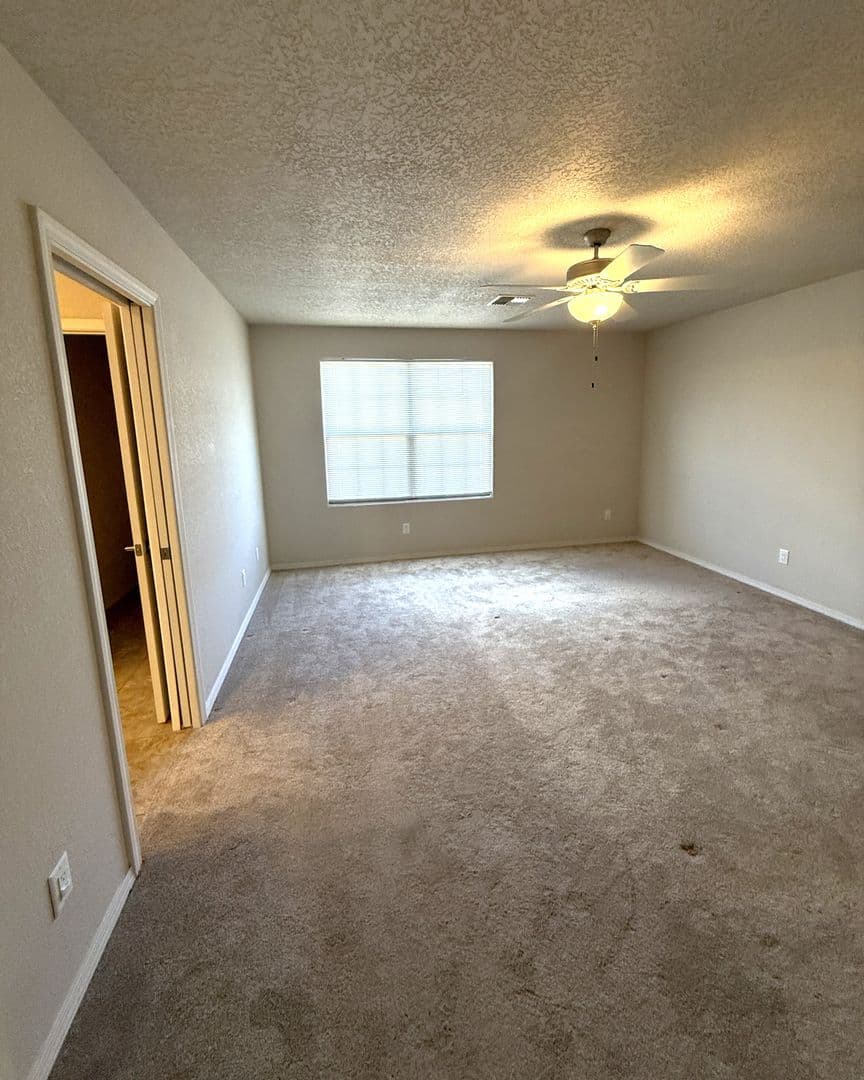 Santa Fe House: 966 Verdinal Lane