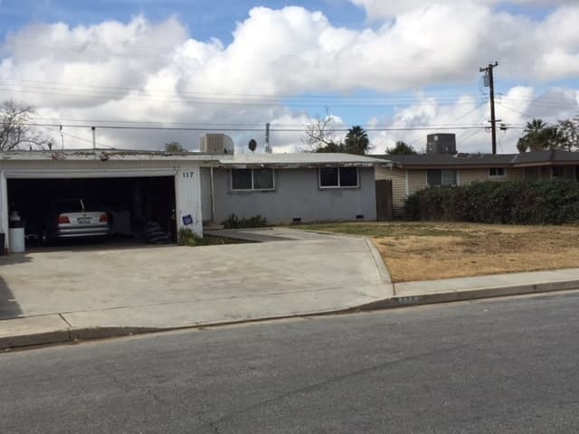 Bakersfield House: 117 Candy Street