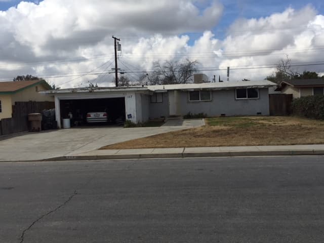 Bakersfield House: 117 Candy Street