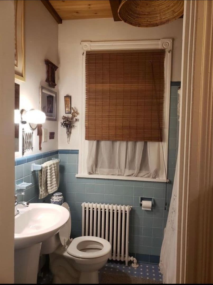 Lancaster Apartment: 147 E Chestnut