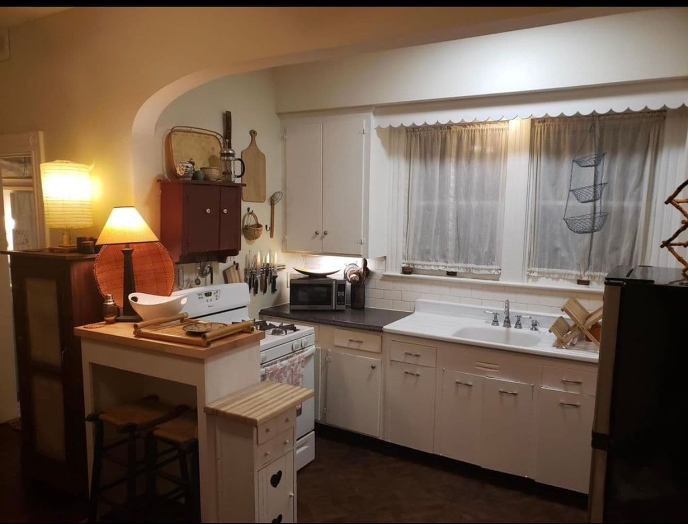 Lancaster Apartment: 147 E Chestnut