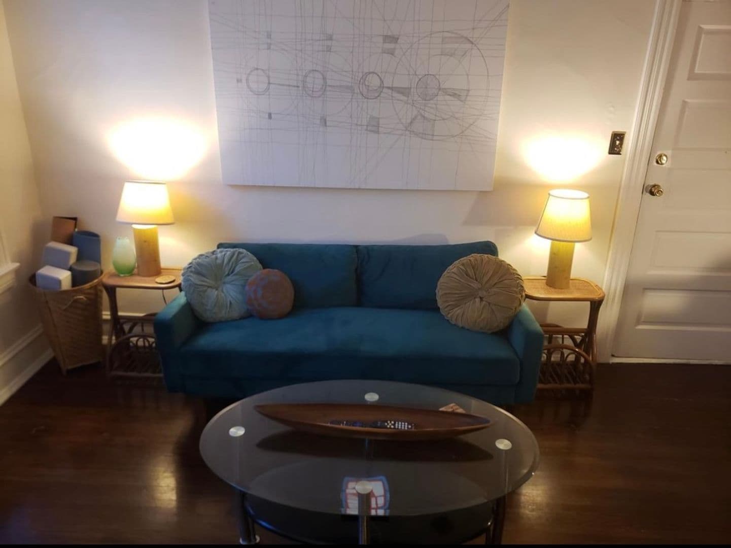 Lancaster Apartment: 147 E Chestnut