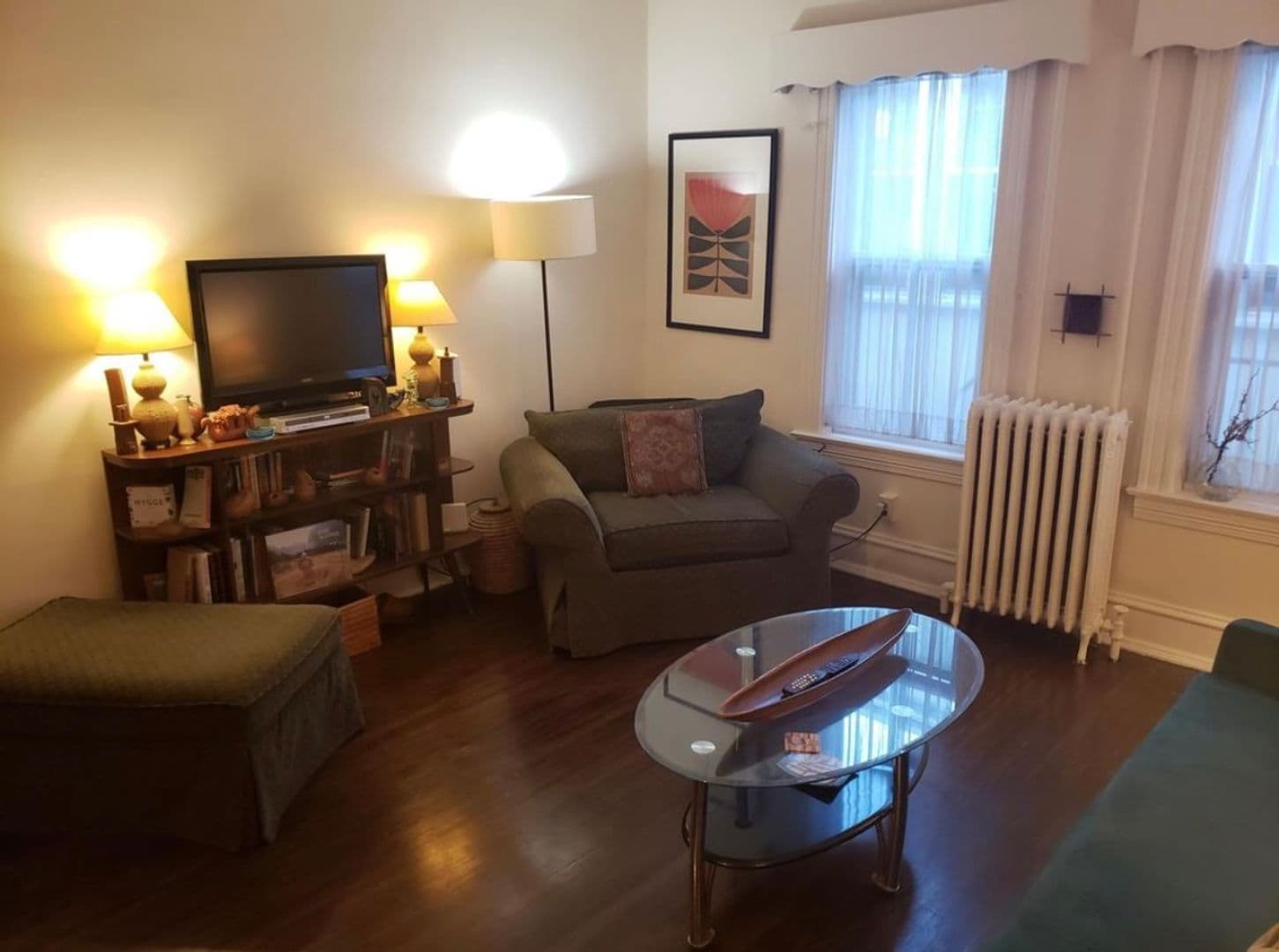 Lancaster Apartment: 147 E Chestnut