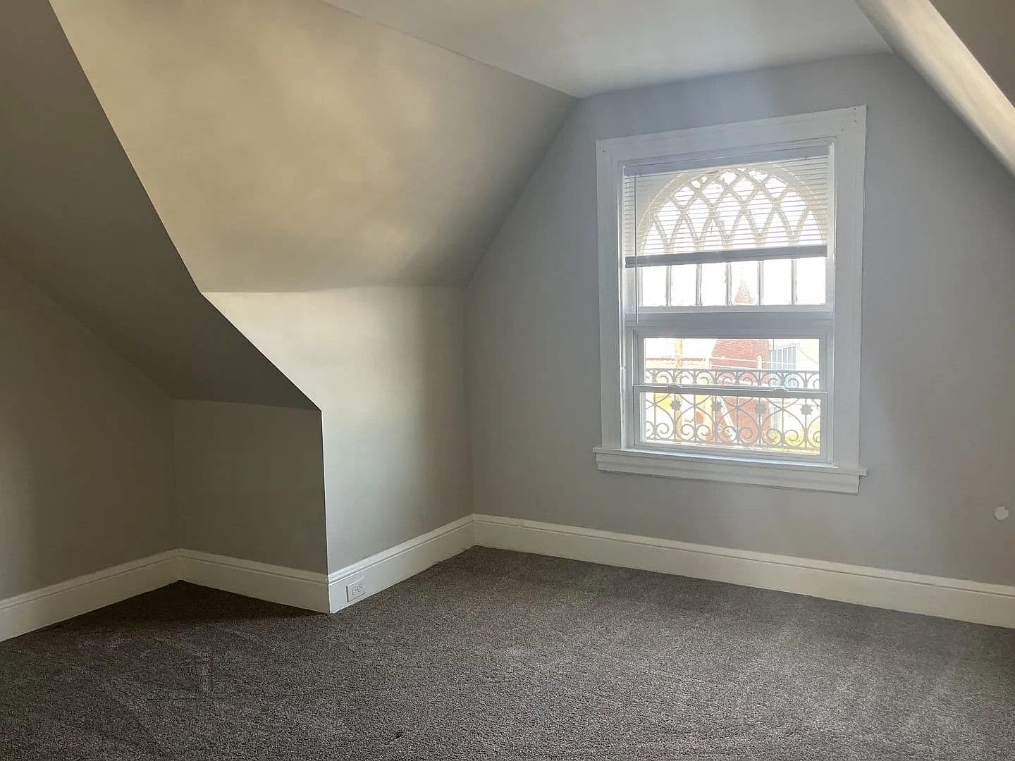 Lancaster Apartment: 18 W Liberty