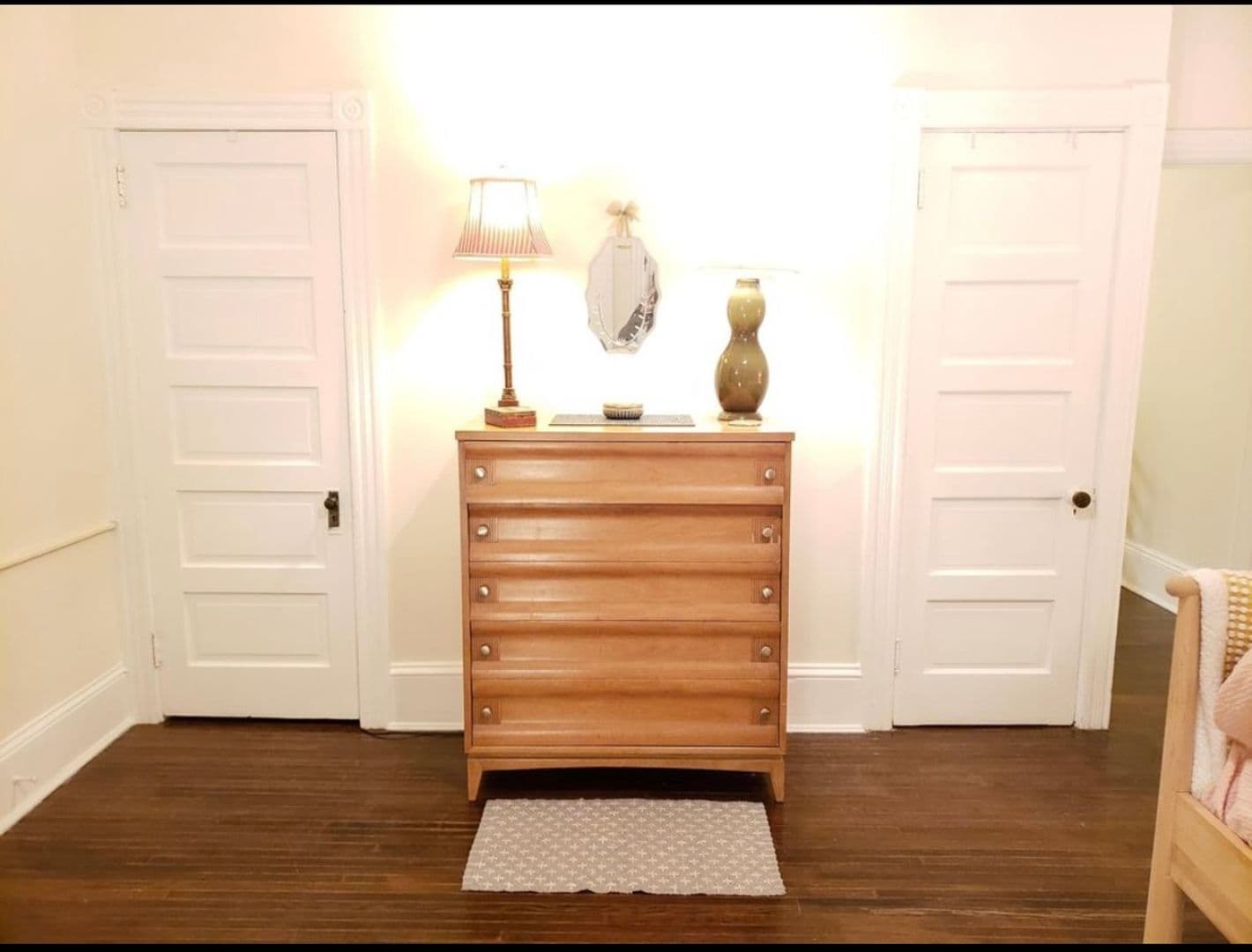 Lancaster Apartment: 147 E Chestnut